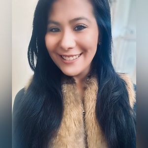 COPY - I’m going live 😍👏 let’s do some shopping 🛍️